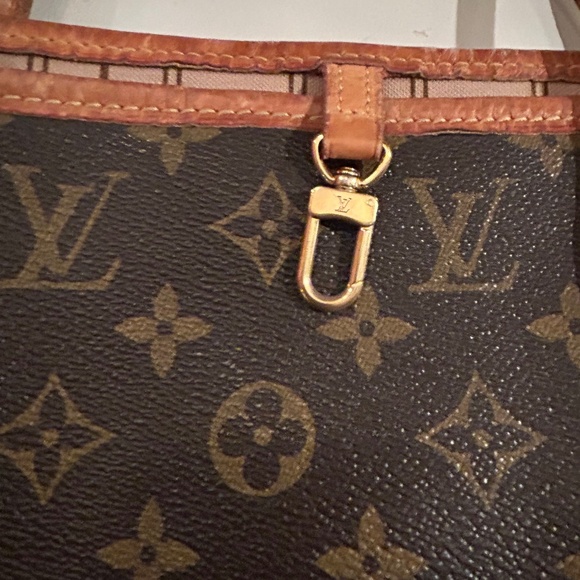 💯% authentic Louis Vuitton never full MM in monogram - Picture 13 of 14